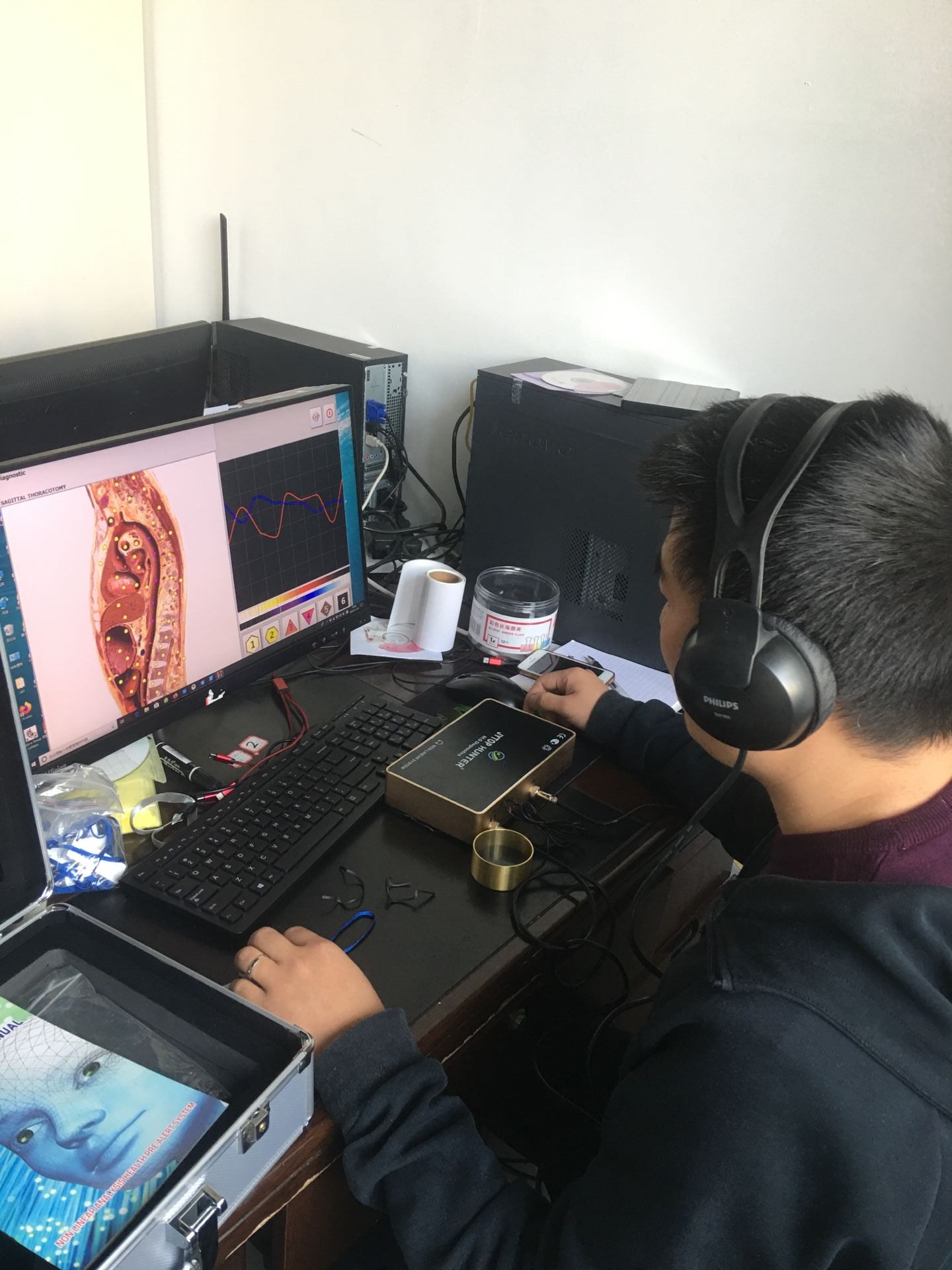 JYTop New Bio Resonance system Hunter 4025 NLS with Metapathia GR Software